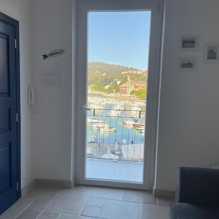 Suite Ventidue - Fronte Mare Lerici Ngoại thất bức ảnh